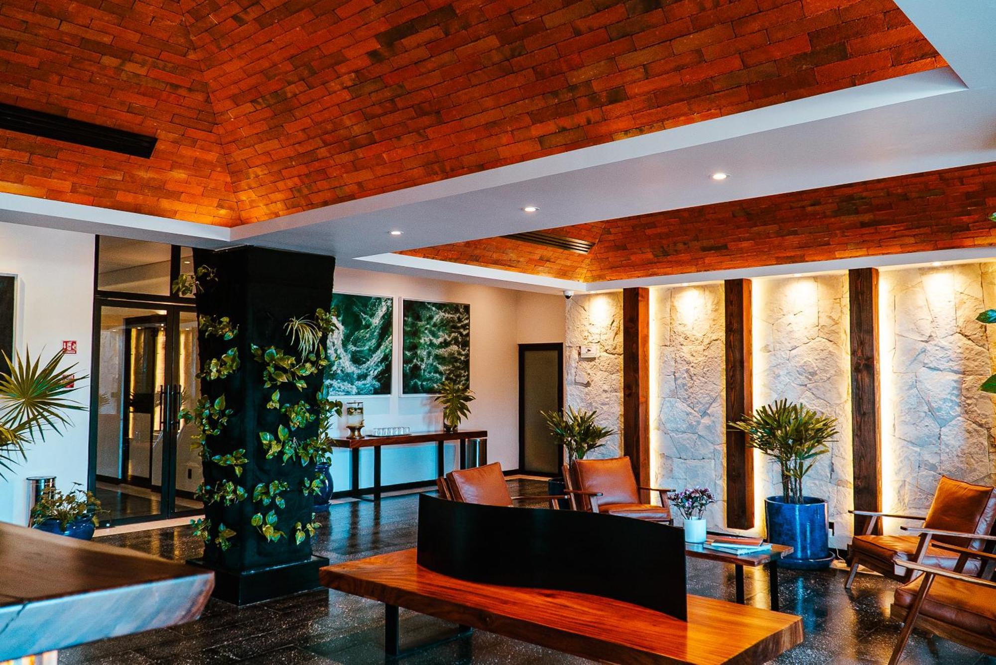 Flamboyan & Residences 4*