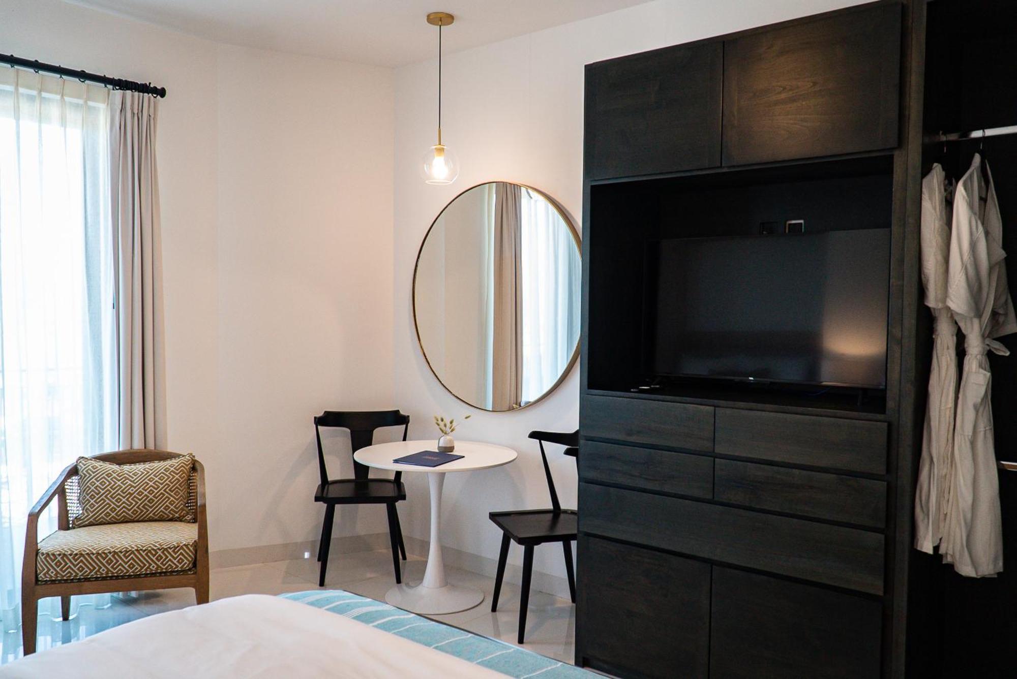 Hotel Flamboyan & Residences
