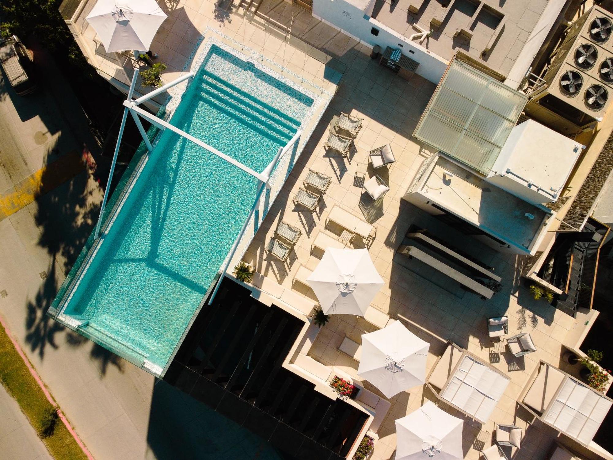 Flamboyan & Residences Hotel