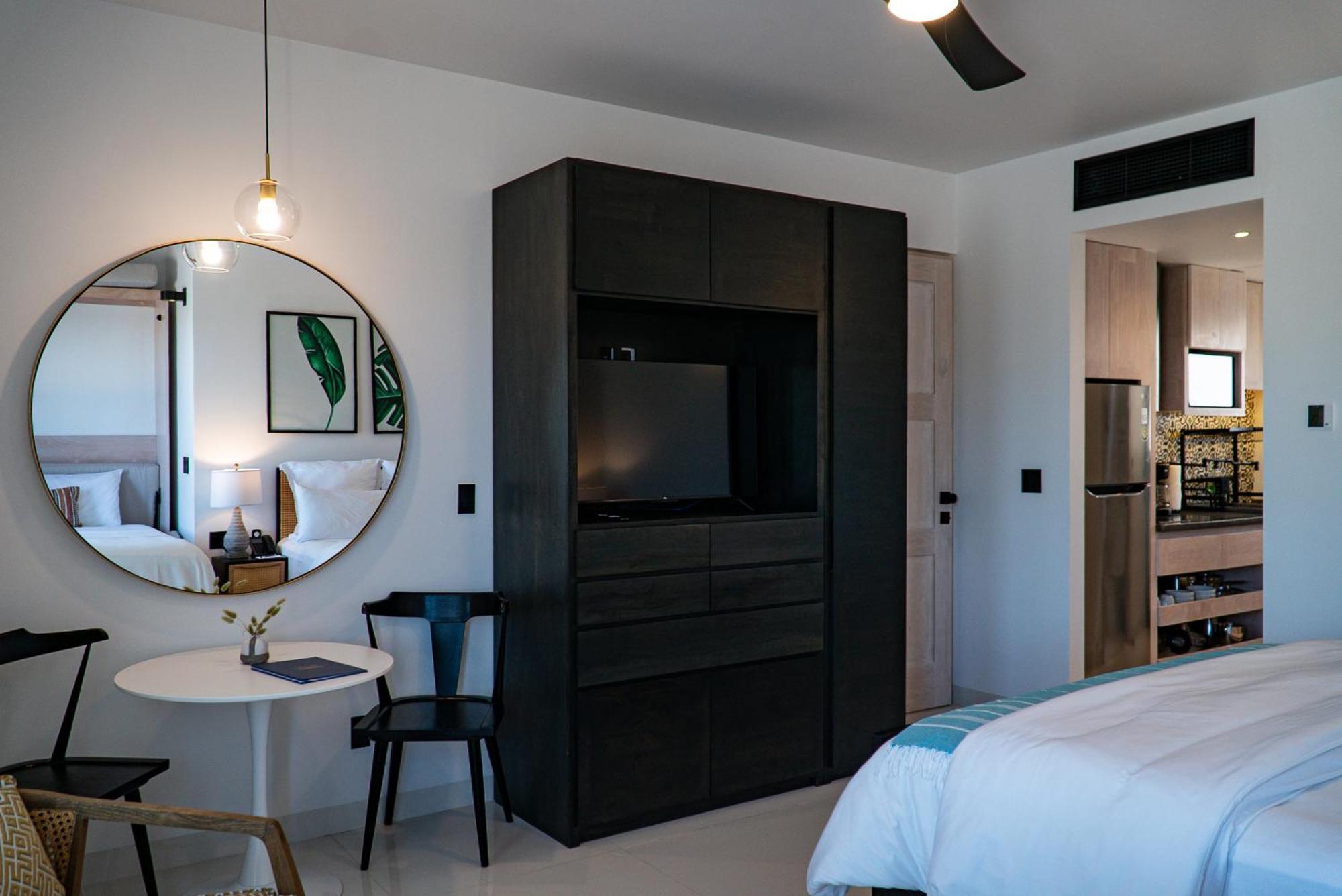 Flamboyan & Residences Hotel 4*
