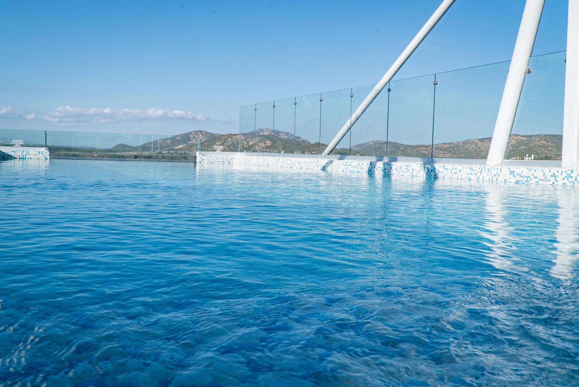 Hotel Flamboyan & Residences 4*
