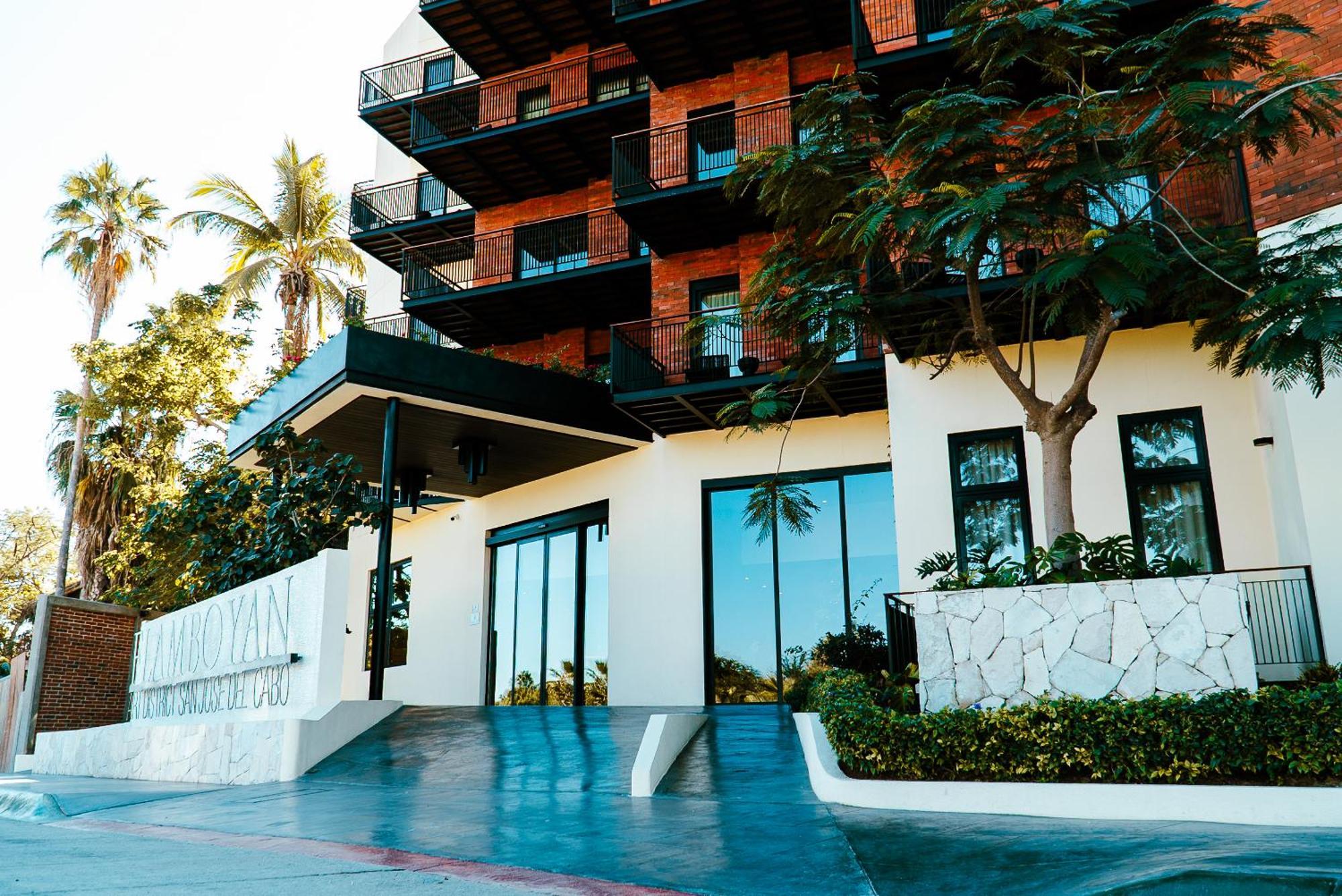 Flamboyan & Residences Hotel